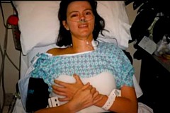 (Vidéo) Elle se fait rouler dessus pour éviter une mort certaine à ses enfants (Vidéo) Elle se fait rouler dessus pour éviter une mort certaine à ses enfants