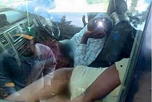 Zambie : Un couple repéré nu dans une voiture après une séance de sexe