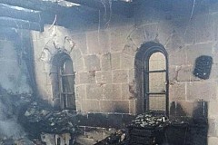 Côte d'Ivoire : Pour des masques battus; une église incendiée