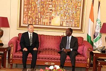  Le Chef de l’Etat a échangé avec le Président du Groupe chinois ‘’China Communications Construction Company’’.

