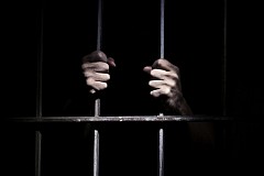 Australie: Huit ans de taule pour avoir marié sa fille de 12 ans Australie: Huit ans de taule pour avoir marié sa fille de 12 ans