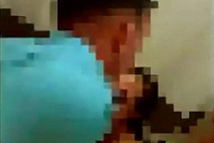(Vidéo) Etats-Unis: Un militaire rentré plus tôt que prévu chez lui ne s'attendait pas à ça (Vidéo) Etats-Unis: Un militaire rentré plus tôt que prévu chez lui ne s'attendait pas à ça