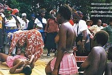 (Photos) Swaziland : Pour se choisir une épouse, le roi teste publiquement la virginité des filles