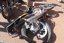 Un motocycliste meurt après s’être heurté à une barrière de sécurité à Ferkessédougou