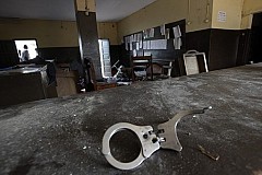 Lakota: 06 dangereux bandits s'évadent de la prison civile
Lakota: 06 dangereux bandits s'évadent de la prison civile