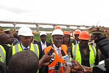 Le Premier ministre visite les chantiers des ponts de Béoumi bientôt opérationnels