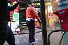 (Vidéo) Paris : Le vigile frappe violemment un handicapé qui avait volé des bières
