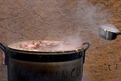 Un Nigérian brûlé vif pour avoir volé une soupe Un Nigérian brûlé vif pour avoir volé une soupe