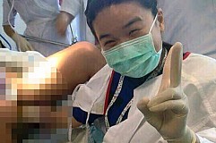 Malaisie : La gynécologue se lâche en plein accouchement