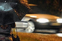 France : Pendant que sa femme se prostituait, il l'accompagnait avec leur bébé France : Pendant que sa femme se prostituait, il l'accompagnait avec leur bébé