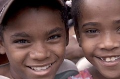 Incroyable : Les petites filles d'un village se transforment en garçon dès l'age de 12 ans. Incroyable : Les petites filles d'un village se transforment en garçon dès l'age de 12 ans.