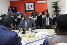 Arguant d’absence de base légale, le candidat Konan Kouadio Siméon refuse le don de 100 millions F CFA d’Alassane Ouattara