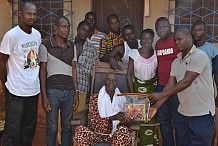 Education : A'Salfo offre des Kits scolaires à l'école de  Niaprahio