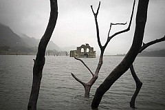 (Photos) Mexique: Une église du XVIe siècle surgit des eaux (Photos) Mexique: Une église du XVIe siècle surgit des eaux