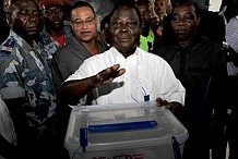 Bédié appelle ses concitoyens à voter massivement comme lui 