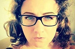 Etats-Unis : Elle envoie un gros tas de caca à son mari infidèle
Etats-Unis : Elle envoie un gros tas de caca à son mari infidèle