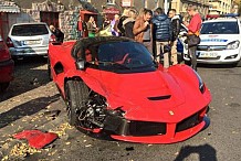 Il achète une Ferrari à 1,4 million et la crashe quelques minutes plus tard