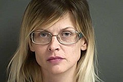 Etats-Unis :: Elle poignarde son mari au cou durant un rapport sexuel Etats-Unis :: Elle poignarde son mari au cou durant un rapport sexuel