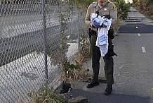 Etats-Unis : Deux policiers sauvent un bébé enterré vivant