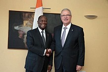 Le Commissaire européen à la Coopération internationale entame une visite en Côte d’Ivoire