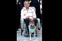 Thaïlande: la mort de la chienne du roi fait la une des journaux