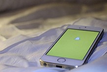 Deux hommes violent une jeune femme avec une bouteille et diffuse la vidéo sur Snapchat