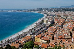 Nice : jaloux, il met le feu au chat de sa compagne puis le jette du 7e étage
Nice : jaloux, il met le feu au chat de sa compagne puis le jette du 7e étage