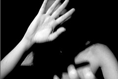 Inde: Une ado de 16 ans violée et brûlée vive sur le toit d'une maison Inde: Une ado de 16 ans violée et brûlée vive sur le toit d'une maison