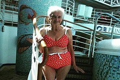 A 90 ans, cette Australienne a la classe en bikini
A 90 ans, cette Australienne a la classe en bikini