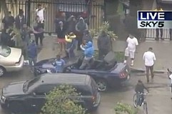 (Vidéo) Poursuivis par la police, ils se prennent en selfie avant d'être arrêtés (Vidéo) Poursuivis par la police, ils se prennent en selfie avant d'être arrêtés