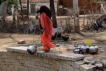 Inde : Il creuse un puits à la main pour sa femme en quarante jours

