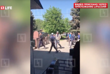 (Vidéo) 3 morts et 26 blessés lors d’une bagarre générale dans un cimetière de Moscou 
