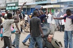 La population lynche deux microbes à Marcory, un mort et un blessé 