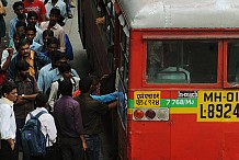 Inde : des boutons d’alarme dans les bus pour lutter contre les agressions sexuelles
