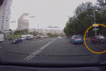 (Vidéo) Ejecté de sa BMW pour avoir roulé comme un fou 