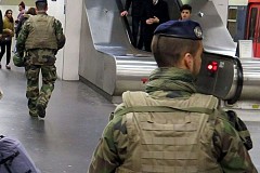 France: Un militaire se tire une balle dans la tête dans les Galeries Lafayette France: Un militaire se tire une balle dans la tête dans les Galeries Lafayette