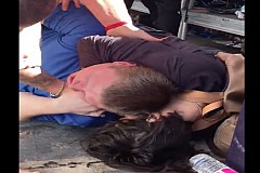 (Vidéo) Concert : une bagarre éclate entre les artistes et la sécurité (Vidéo) Concert : une bagarre éclate entre les artistes et la sécurité
