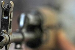 Port-Bouët : Une station du Cnra attaquée par un commando, des vigiles blessés Port-Bouët : Une station du Cnra attaquée par un commando, des vigiles blessés