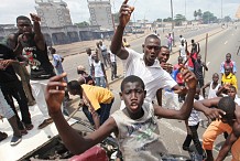 Un affrontement entre chauffeurs et policiers fait 2 morts à Abidjan (Nouveau bilan)