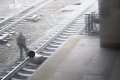 Un policier sauve la vie d’un suicidaire in extremis (vidéo)