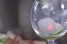 Un glaçon connecté qui avertit le serveur quand votre verre est vide