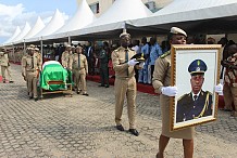 Les douanes rendent un dernier hommage à l'officier supérieur abattu par les coupeurs de route