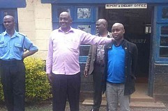 (Photos) L'homme qui s'est vanté d'être sorti avec la fille de 10 ans a été arrêté (Photos) L'homme qui s'est vanté d'être sorti avec la fille de 10 ans a été arrêté