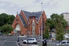 France: Ex-judoka, le curé immobilise son agresseur France: Ex-judoka, le curé immobilise son agresseur