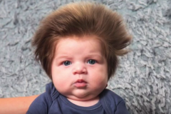 L'incroyable chevelure de ce bébé impressionne les réseaux sociaux L'incroyable chevelure de ce bébé impressionne les réseaux sociaux