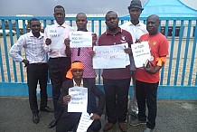 Grève de la faim de journalistes d'un ex-quotidien proche du pouvoir devant la Cathédrale du Plateau
