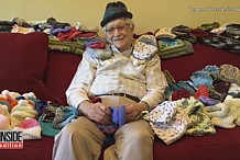 À 86 ans, il apprend à tricoter pour faire des bonnets aux bébés prématurés