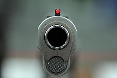 Philadelphie : un enfant de 4 ans tire sur son cousin de 2 ans
Philadelphie : un enfant de 4 ans tire sur son cousin de 2 ans