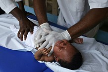 Côte d’Ivoire: prévention et massage pour lutter contre la pneumonie chez les bébés
