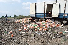Seize tonnes de produits périmés et prohibés incinérés à Bouaké